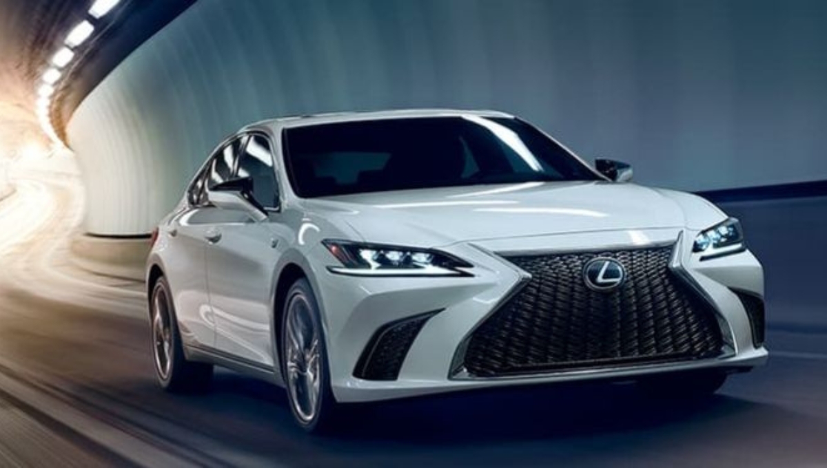 ₹63 लाख की लक्ज़री का अनुभव Lexus ES के शानदार फीचर्स और दमदार परफॉर्मेंस ने मचाई धूम