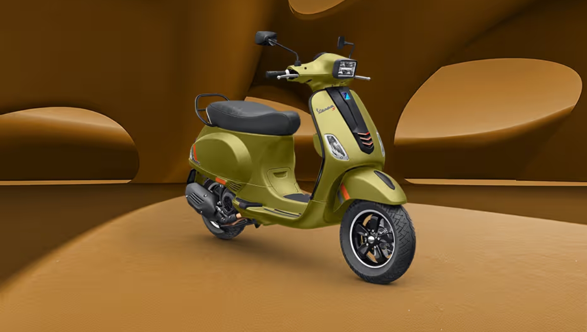 Vespa S: सिर्फ ₹1.30 लाख में शानदार लुक्स, डिजिटल फीचर्स और 86 kmph की स्पीड का कमाल