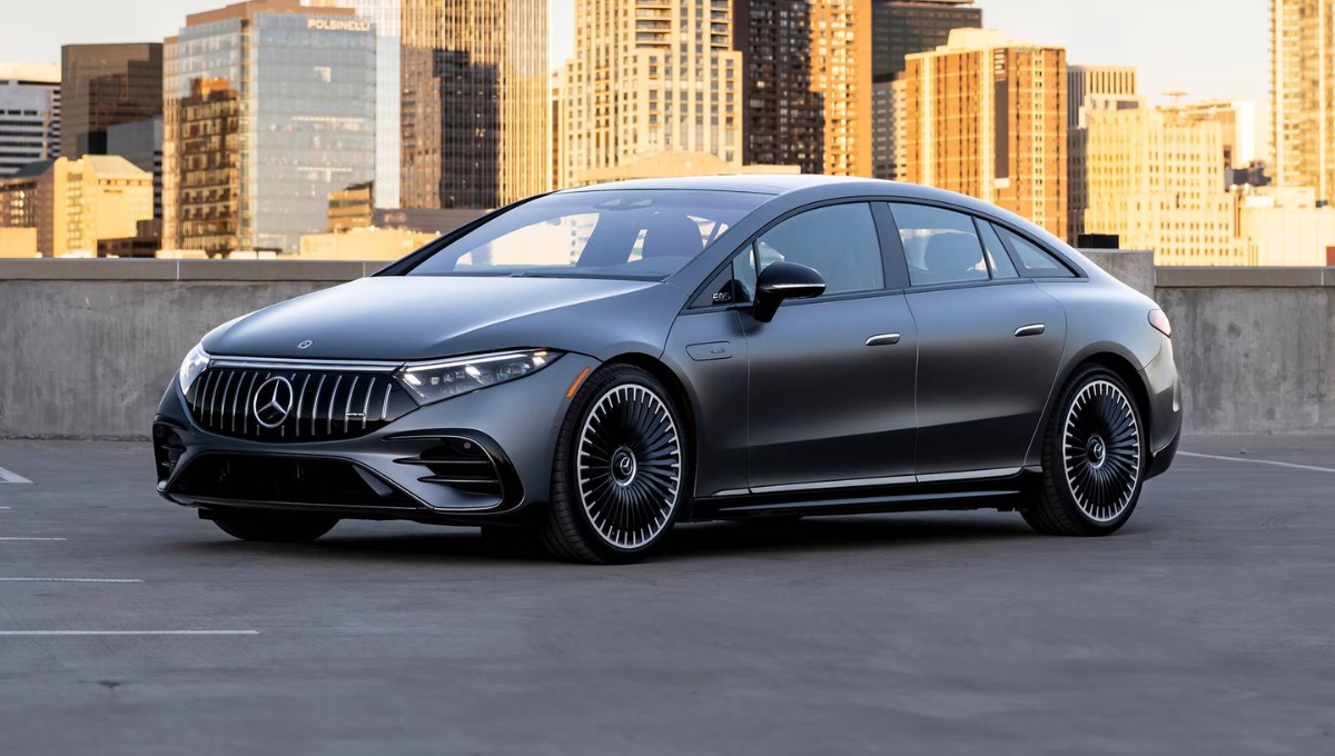 Mercedes-Benz EQS: 857 KM की रेंज, 750 BHP की ताकत और लग्ज़री का नया चैप्टर शुरू कीमत और खूबियां जानें