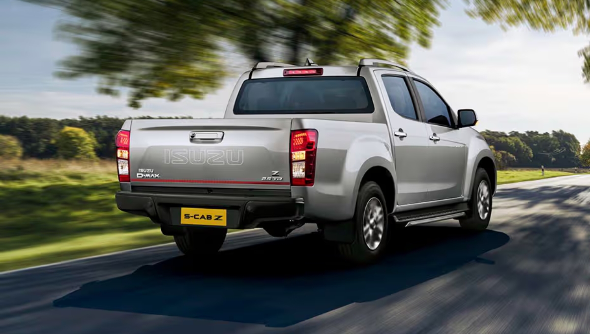 ₹15 लाख में मिल रही है 5 सीटों वाली दमदार SUV जानिए Isuzu S-CAB Z के खास फीचर्स