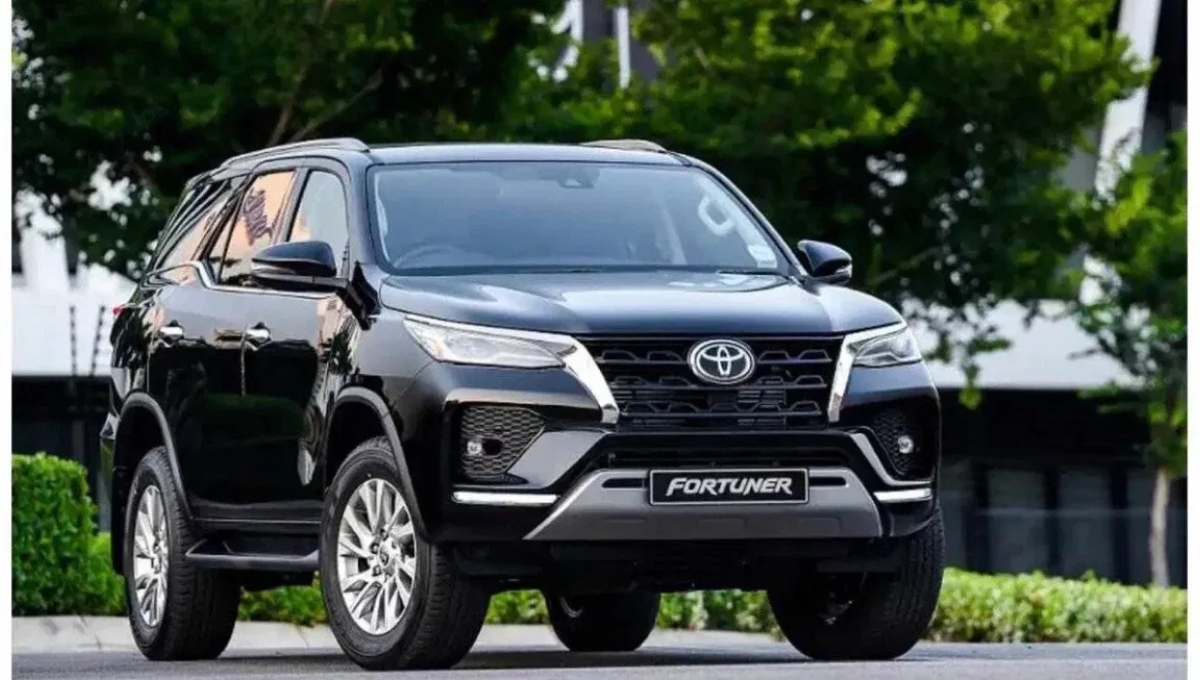 अब और भी दमदार अंदाज़ में: Toyota Fortuner स्टाइल, पावर और लग्ज़री का परफेक्ट मेल