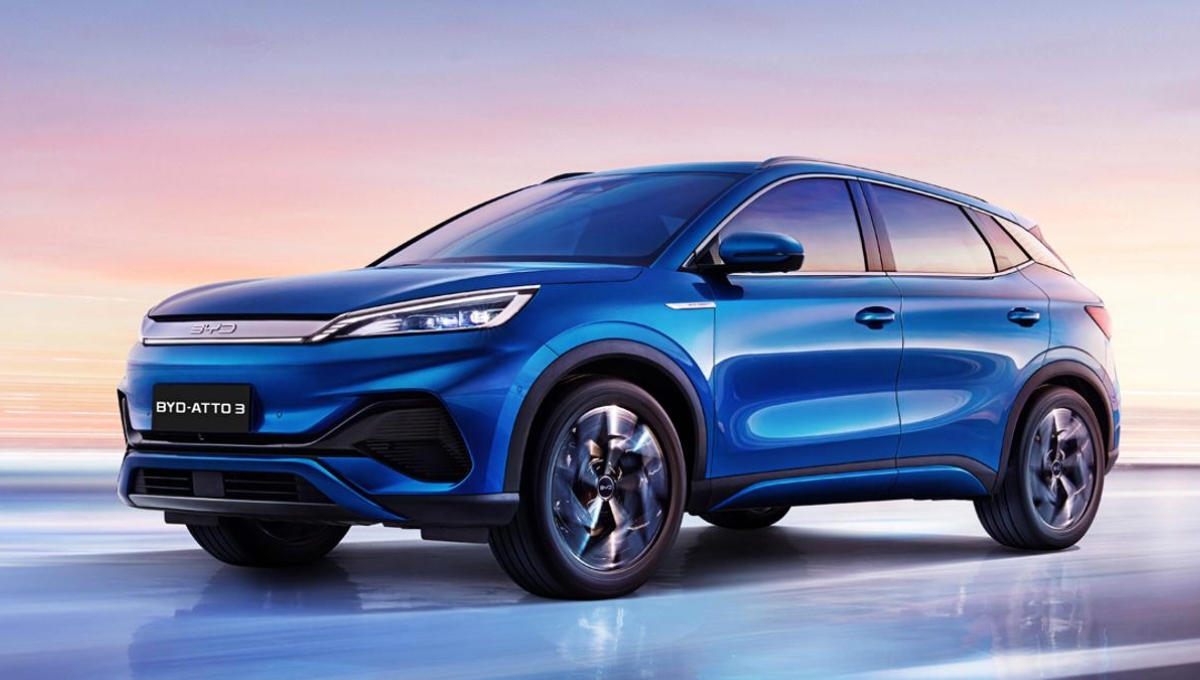 BYD Atto 3: 521 KM रेंज वाली शानदार इलेक्ट्रिक SUV, जानें कीमत और दमदार फीचर्स