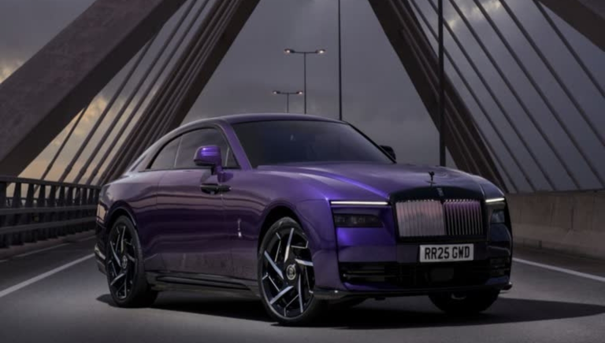 ₹8 करोड़ की शानदार इलेक्ट्रिक कार: Rolls-Royce Spectre में लग्ज़री और टेक्नोलॉजी का बेमिसाल संगम