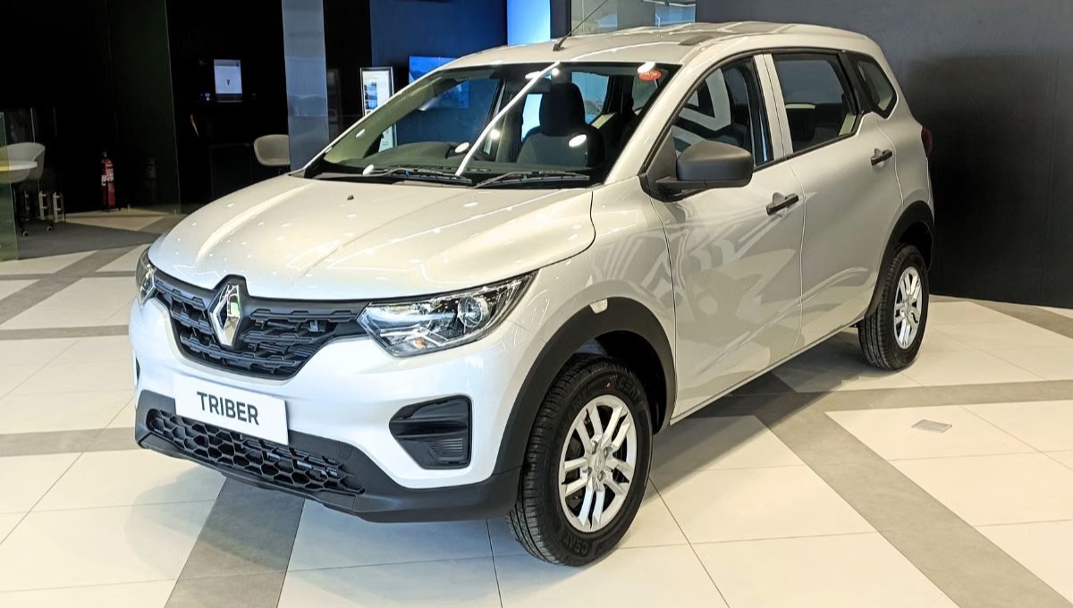 फैमिली कार की परिभाषा बदलने आ गई है Renault Triber कीमत में किफायती, फीचर्स में जबरदस्त 