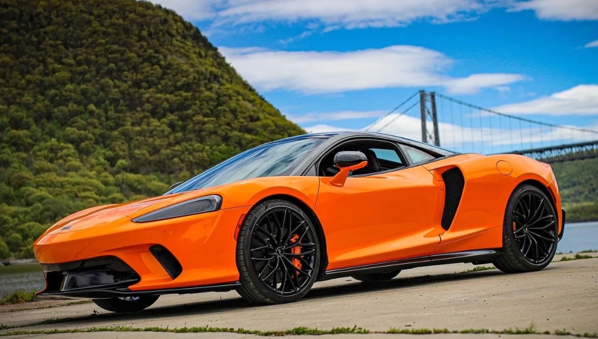 McLaren GT: ₹4.5 करोड़ की सुपरकार जो देती है 326 kmph की टॉप स्पीड और 611 BHP की पॉवर