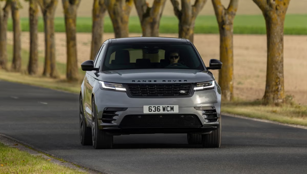 ₹94 Lakh में Royal Drive का मजा Range Rover Velar के फीचर्स हर दिल जीत लें
