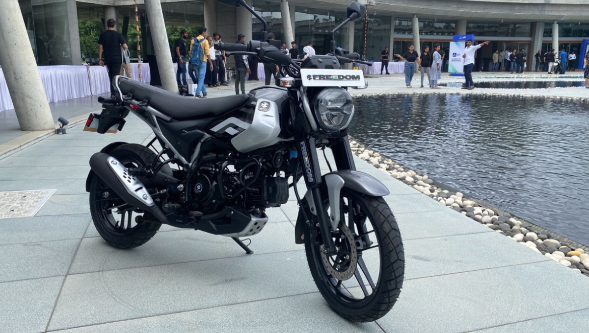 CNG और पेट्रोल दोनों पर चलेगी! Bajaj Freedom 125 सिर्फ ₹95,000 में जबरदस्त माइलेज और दमदार फीचर्स के साथ