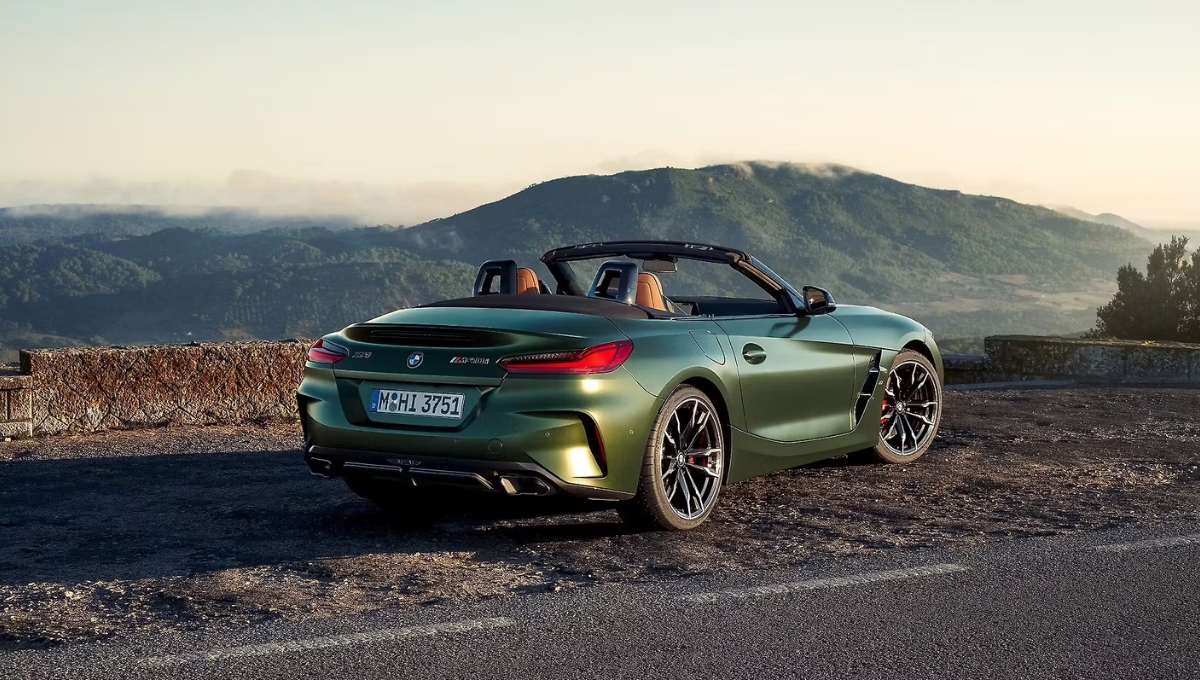 BMW Z4: स्टाइल, पावर और लग्ज़री का अनोखा मेल, कीमत और फीचर्स ने बनाया इसे एक परफेक्ट स्पोर्ट्स कार