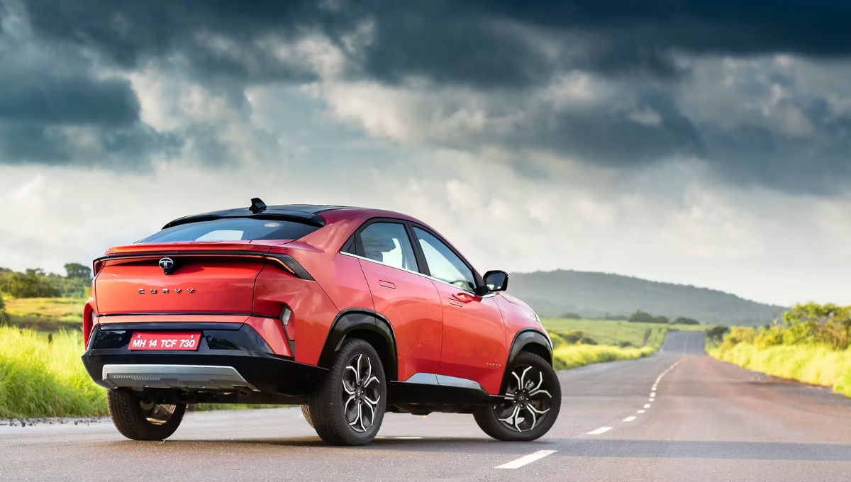 ₹12 लाख में Tata Curvv: दमदार लुक, शानदार फीचर्स और जबरदस्त सेफ्टी के साथ आपका अगला SUV सपना
