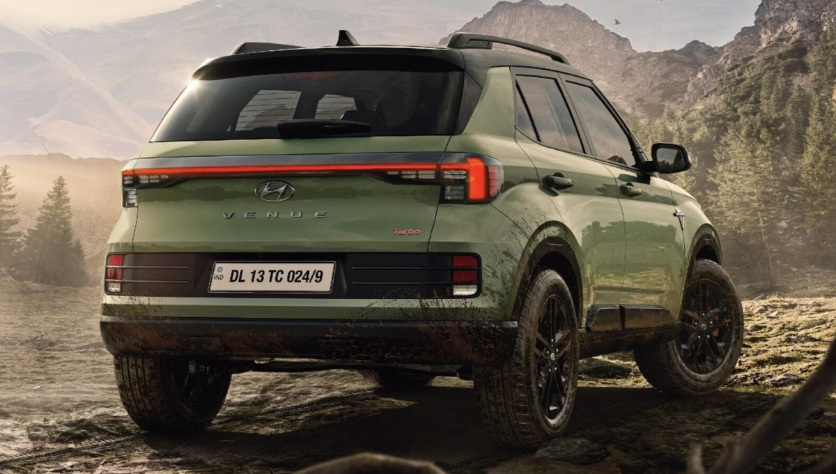 Hyundai Venue 2025: ₹7.94 लाख की कीमत में दमदार लुक और एडवांस फीचर्स वाली SUV