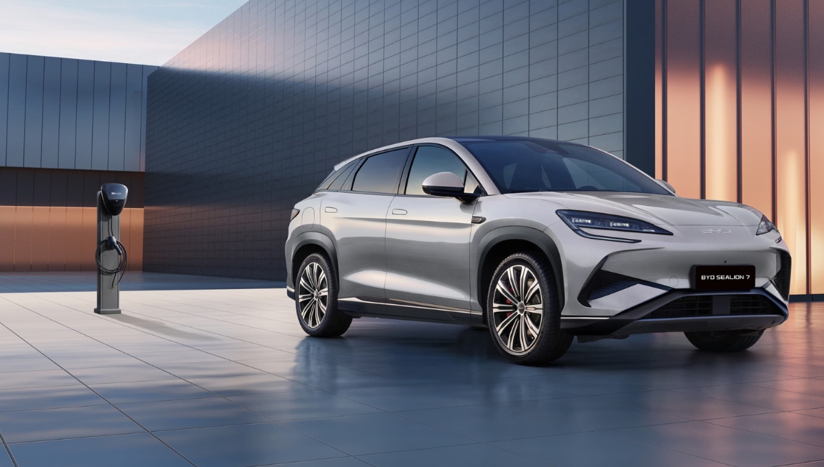 BYD Sealion 7: ₹45 लाख की लग्ज़री इलेक्ट्रिक कार, दमदार रेंज और एडवांस फीचर्स के साथ