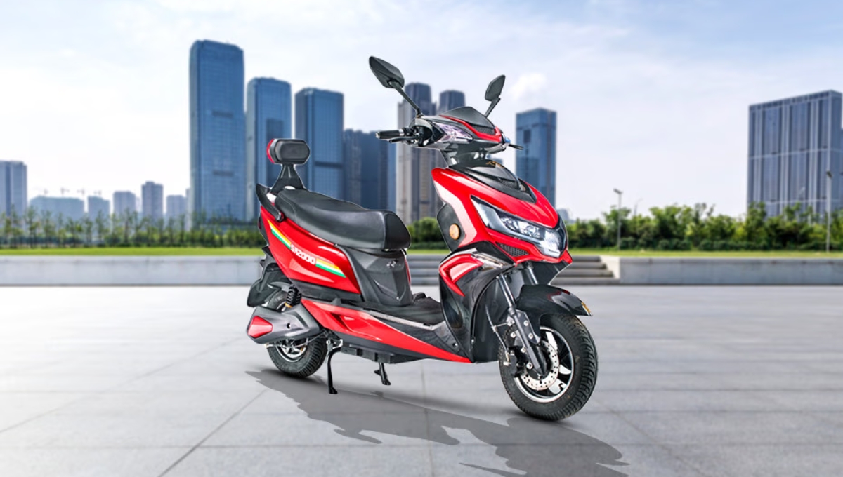 Stella Moto SA 2000 Price & Features सिर्फ ₹85K में डिजिटल स्पीडोमीटर, LED लाइट्स और एंटी-थेफ्ट अलार्म