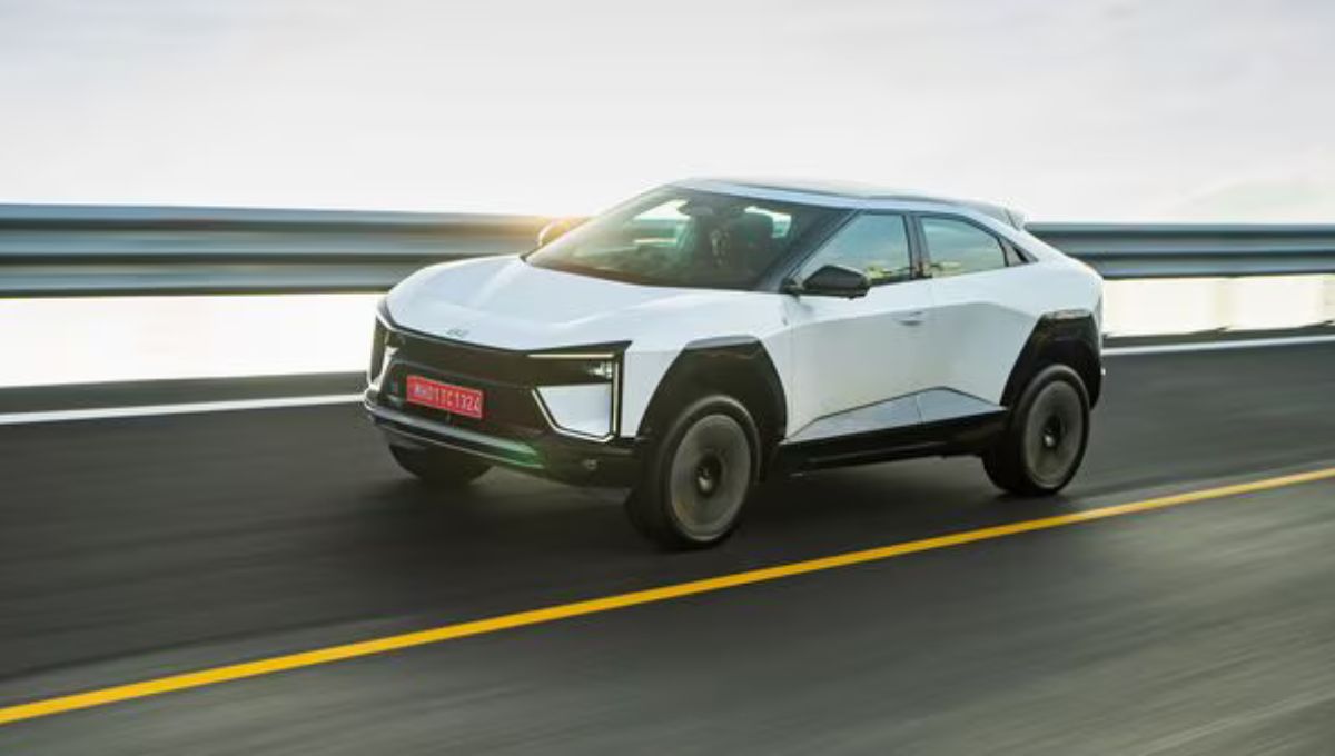 683 किमी रेंज, 6 एयरबैग्स और लग्ज़री इंटीरियर Mahindra BE 6 EV की कीमत और फीचर्स जानें