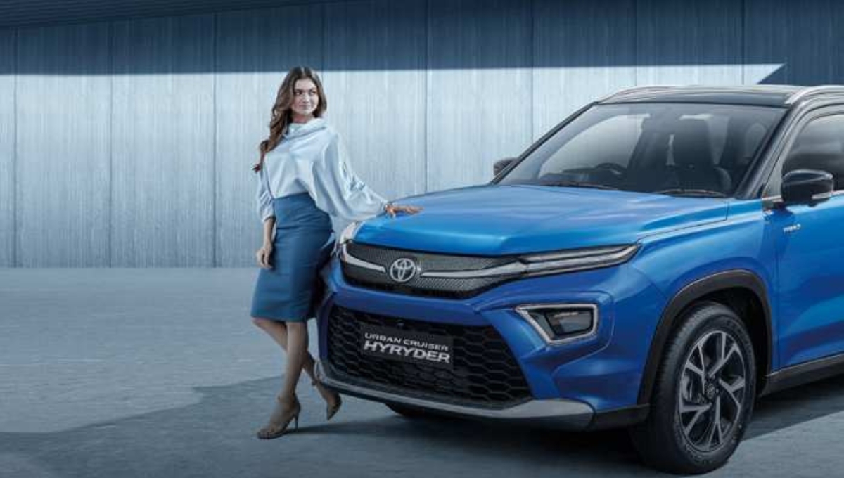  Toyota की सबसे स्टाइलिश SUV Hyryder: 9-इंच टचस्क्रीन, वायरलेस चार्जिंग और जबरदस्त फीचर्स सिर्फ ₹11 लाख में