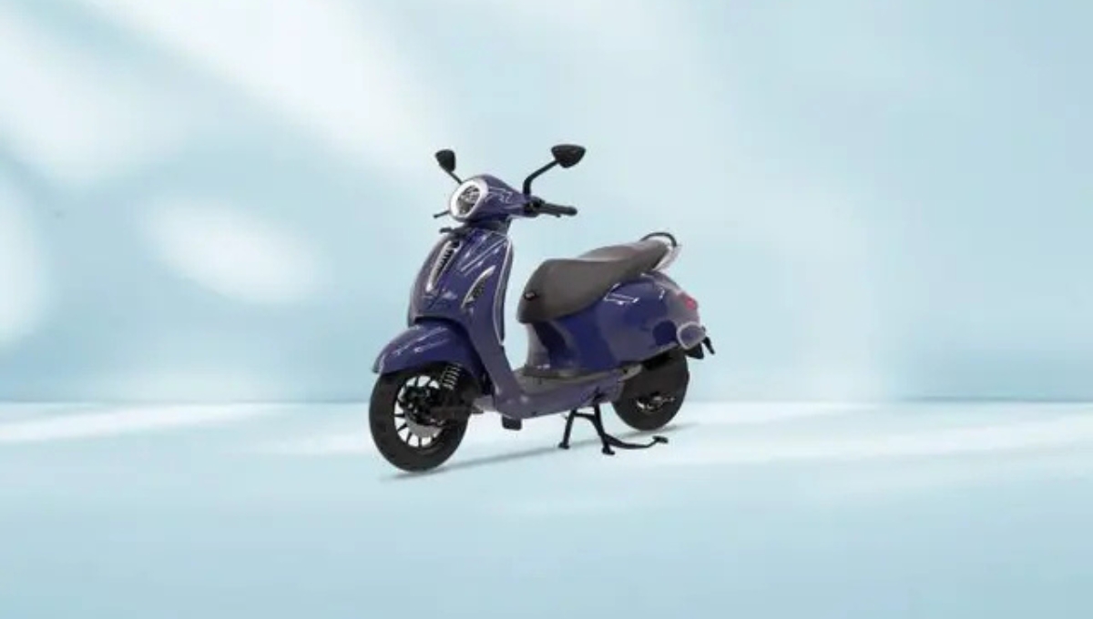 Bajaj Chetak Electric 2025: ₹1.20 लाख में शानदार रेंज और Luxury फीचर्स, क्या ये है सबसे बेस्ट ई-स्कूटर